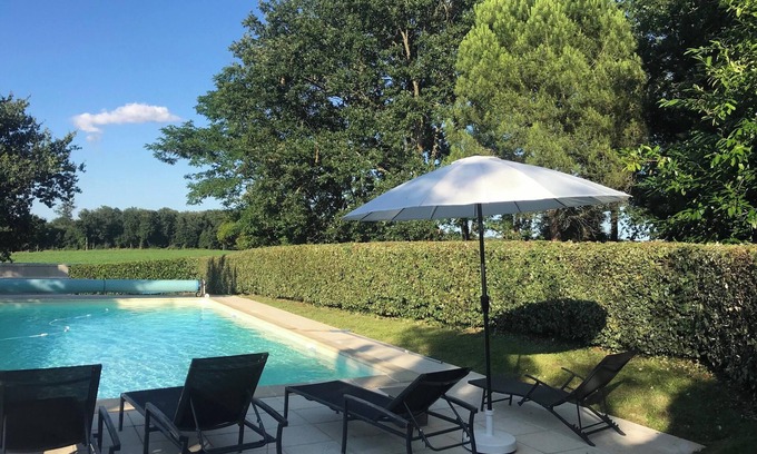 Dunes Villa | Homerez - Villa in Dunes, pool