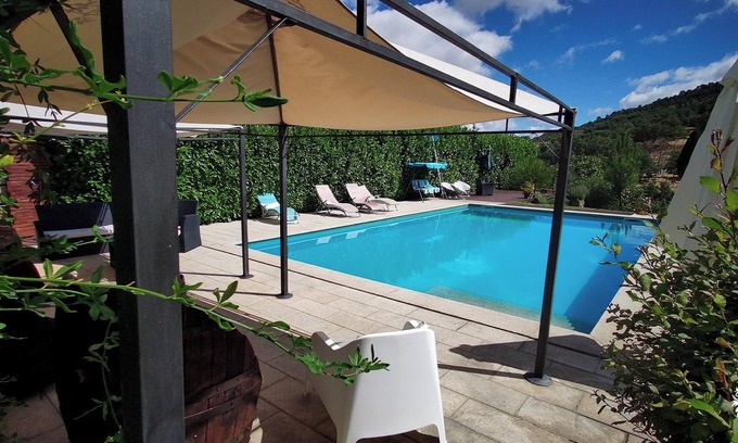 Penedono Villa | Homerez - Villa Penedono, mountain view