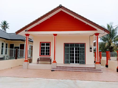 Bukit Jawa House | Homestay Adilah B