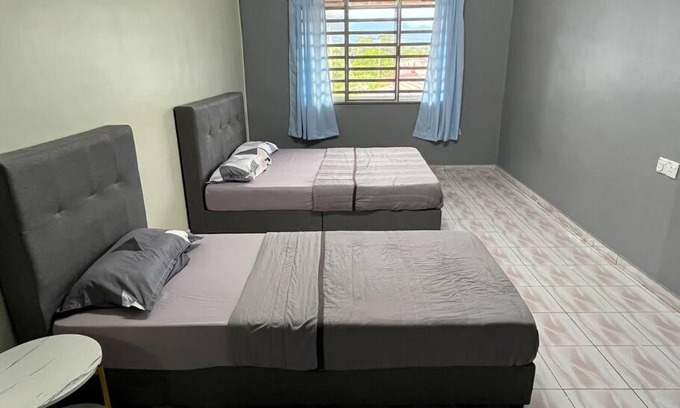 Kampong Pulau Kandis House | Homestay Malim Nawar