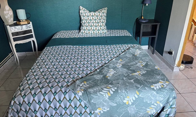 Paroisse Notre-Dame Bed & Breakfast | Homestay near train station