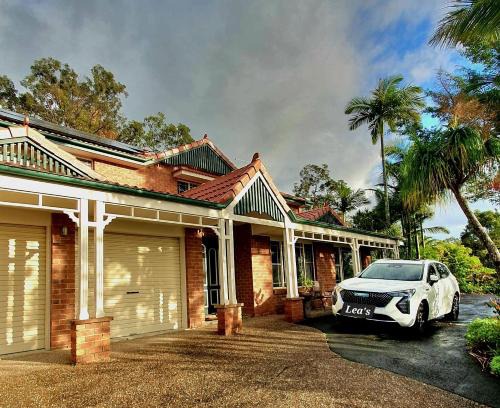Oxenford House | Homestay on the hill 2