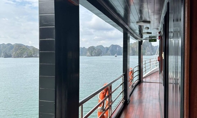 Cat Hai Boat Rental | Honey Boutique Cruise