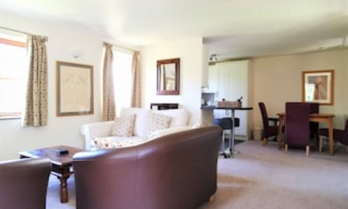 Llanfyrnach Cottage | Honeysuckle Cottage