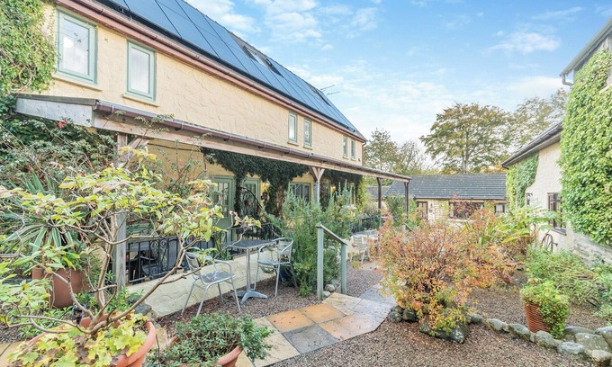 Tremain Cottage | Honeysuckle Cottage- UK45594