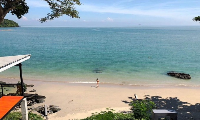 Siray Villa | HOP FROM POOL TO SEA IN PHUKET