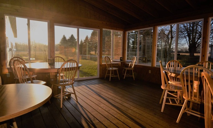 Fennville Bed & Breakfast | Hop & Vine Inn