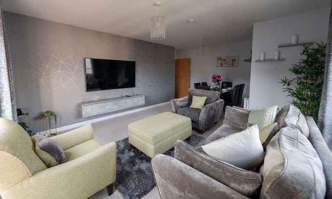 Bucksburn Apartment | Hope House - 2 bedroom flat