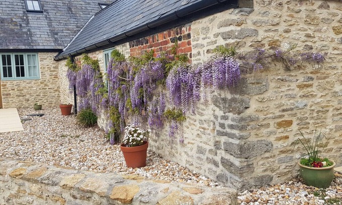 West Compton House | Hopscotch Cottage - Three Bedroom House, Sleeps 6