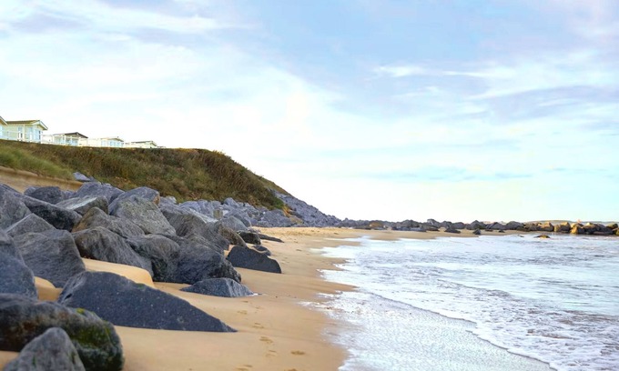 Hopton on Sea Cottage | Hopton Lodge Retreat