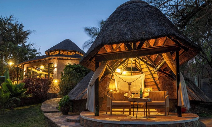 Kariba Cabin | Hornbill Lodge