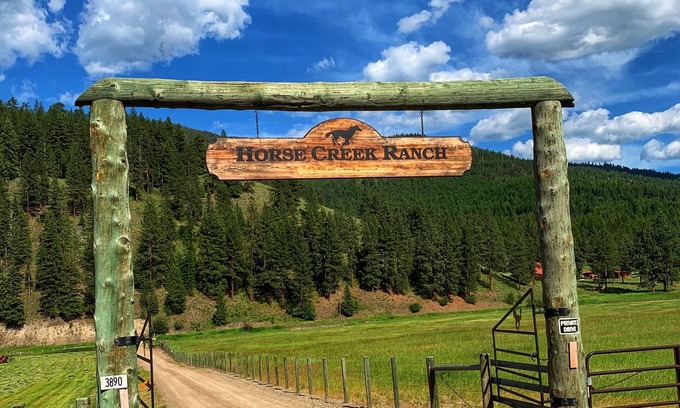 Alberton Cabin | Horse Creek Ranch Luxurious Western Bunkhouse/Cabin