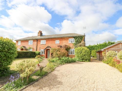 Dunbridge House | Horseshoe Cottage