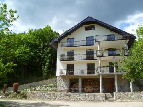 Bela House | Horský penzión Šuštiak