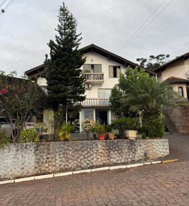 Treze Tilias House | Hospedaria da Salete