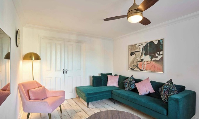 Launceston House | Host & Stay | Cherry Blossom House