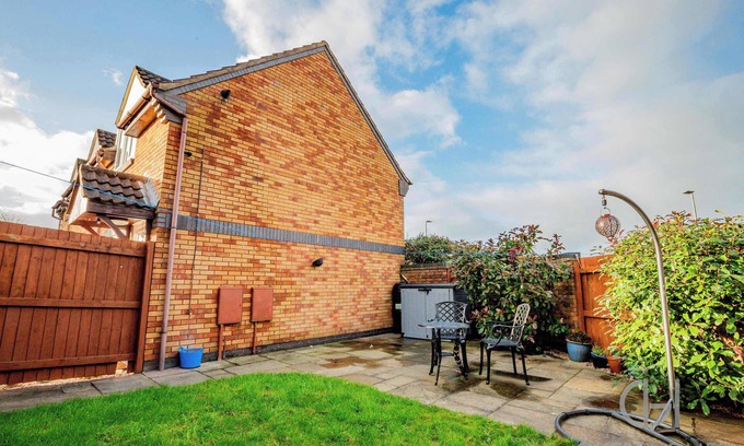 Hereford Apartment | Host & Stay | Chichester Close