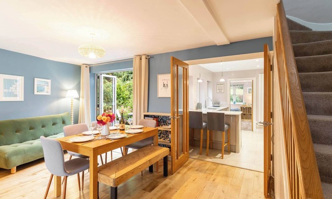 Weymouth House | Host & Stay | Clearmount Cottage