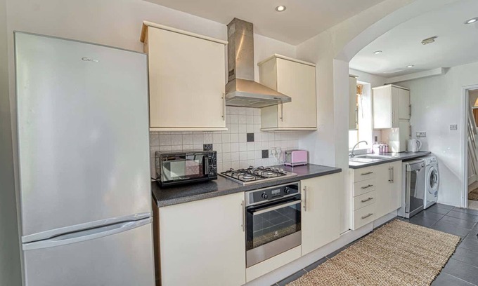 Worcester House | Host & Stay | Severn Swans House