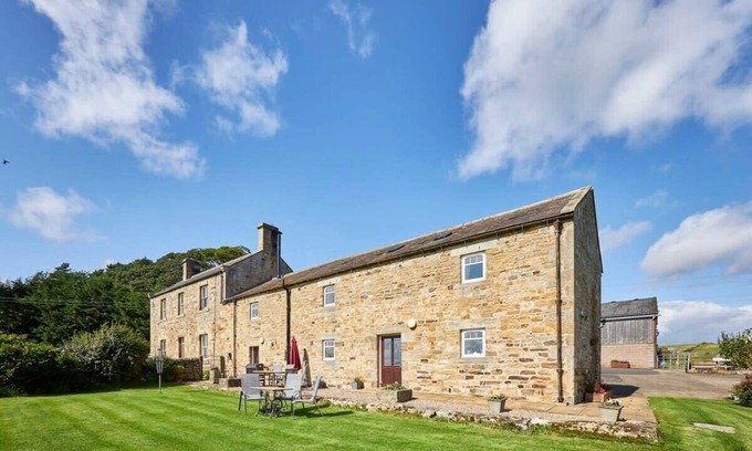 Allendale Apartment | Host & Stay | The Stable, Carr Edge