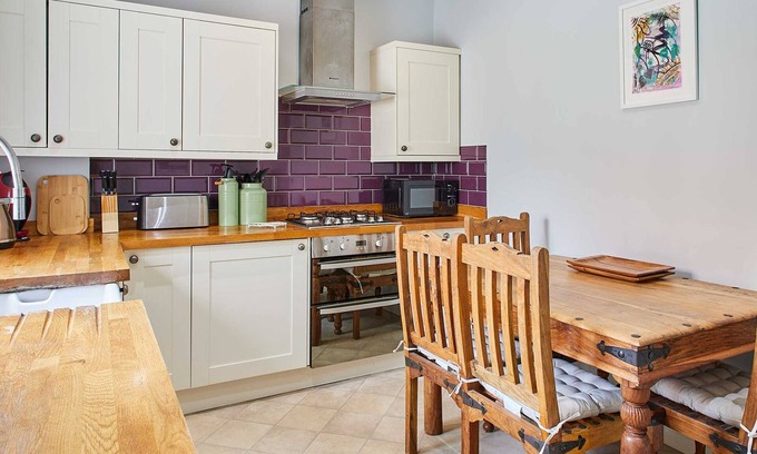 Wetherby House | Host Stay Wild Springs