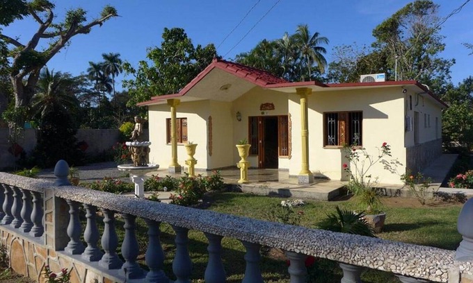Soroa House | Hostal La Colonial CANDELARIA