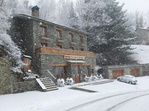Queralbs House | Hostal Les Roquetes