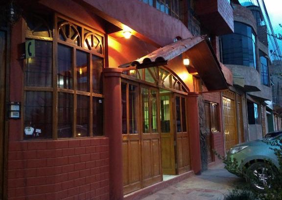 Puno House | Hostal Vista al Lago Titicaca Puno