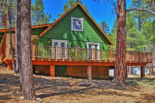 Happy Jack House | Hot Tub and Deck Secluded Happy Jack Cabin