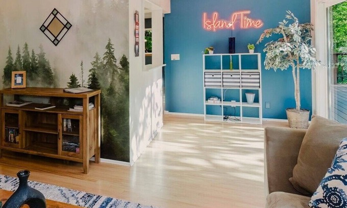 Bainbridge Island House | Hot Tub/Home Theater/Private Acre/Walk to Beach/Family and Dog friendly