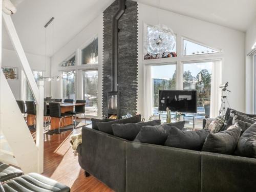 Lofsdalen House | Hot tub | Sauna | Terrace | Pets allowed