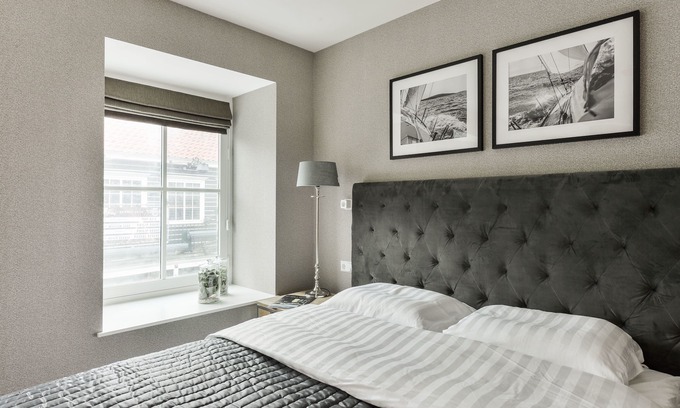 Volendam House | Hotel aan de Haven (room 2)