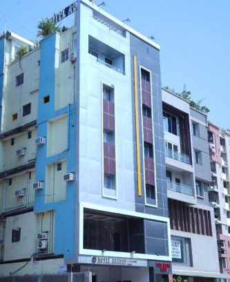 Danapur Hotel | Hotel Adarsh