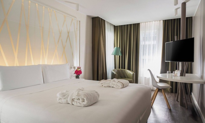 Paradiso Hotel | Hotel Admiral