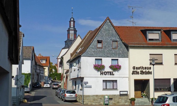 Ober-Erlenbach Hotel | Hotel Alte Brücke
