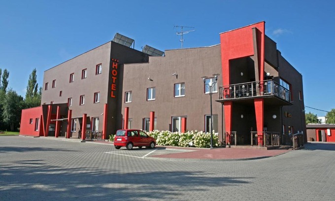 Piotrkow Trybunalski Hotel | Hotel Altamira