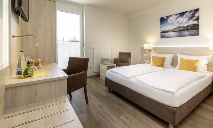 Hausen b. Wurzburg Hotel | Hotel Am Wiesenweg
