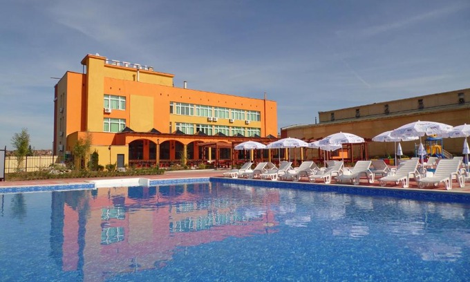 Lukovit Hotel | Hotel Amigos