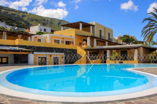 Santa Marina Salina Hotel | Hotel Arcangelo - Salina