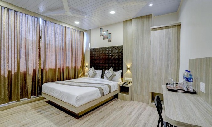 Santacruz West House | Hotel Arts International