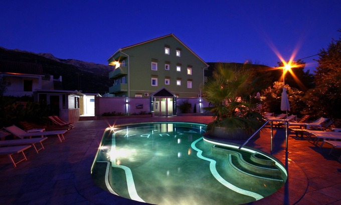 Lastva Grbaljska Hotel | Hotel Aruba
