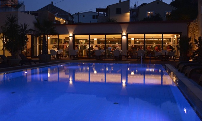 Tijesno Hotel | Hotel Borovnik