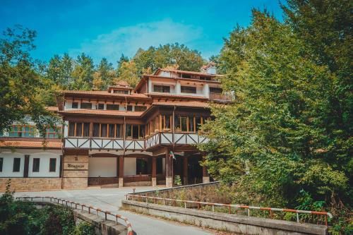 Chernevtsi Hotel | Hotel Bozhentsi