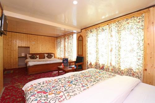 Laripora Hotel | Hotel Bright Palace