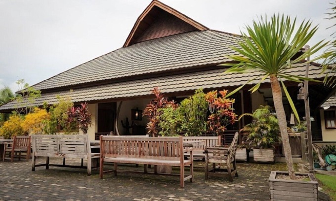 Saumlaki Hotel | Hotel Bukit Indah Saumlaki by LeGreen
