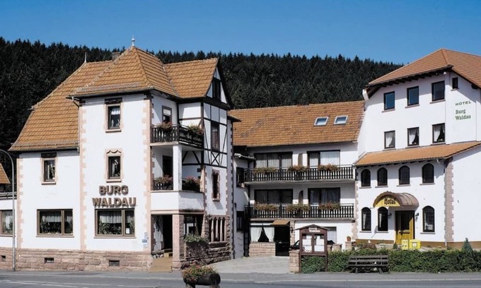 Grasellenbach Hotel | Hotel Burg Waldau