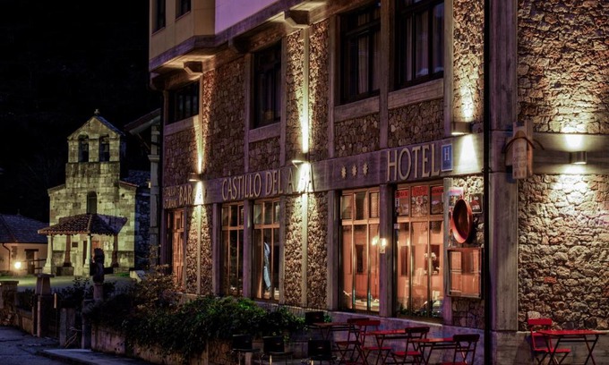 Pola de Somiedo Hotel | Hotel Castillo del Alba