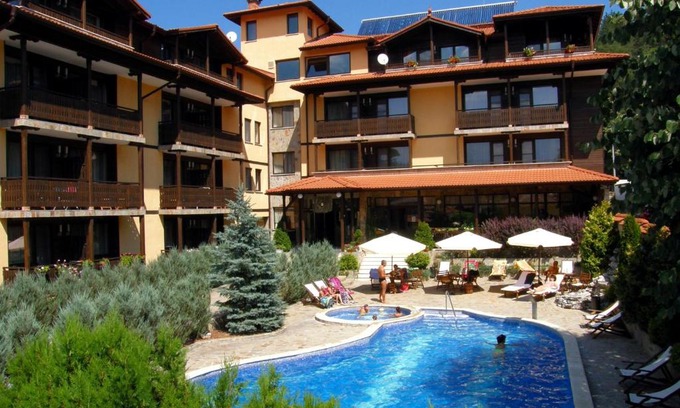 Apriltsi Hotel | Hotel Center