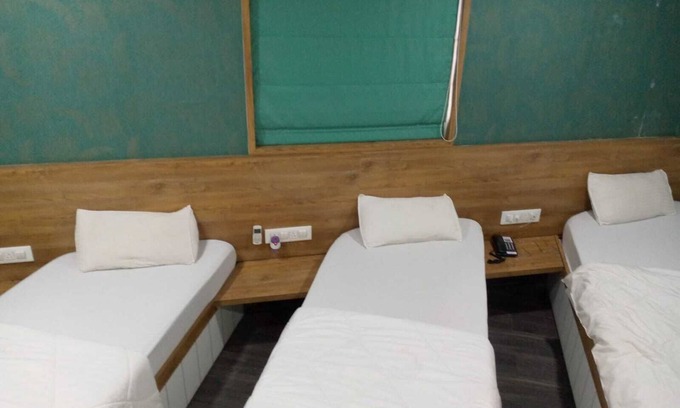 Halvad House | hotel center point guesthouse