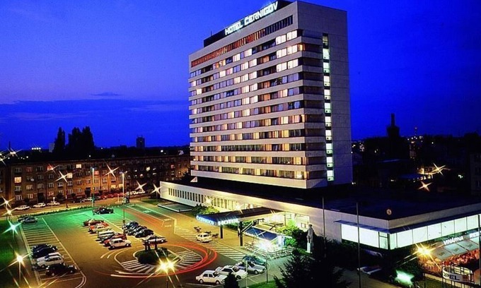 Hradec Kralove Hotel | Hotel Cernigov